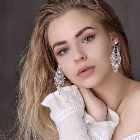 Zara Bling Chandelier Silver Aurora Borealis Rhinestone Earrings, NWT - Picture 6 of 6